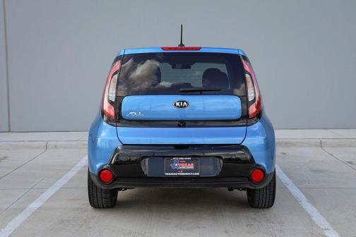 Caribbean Blue 2016 Kia Soul +