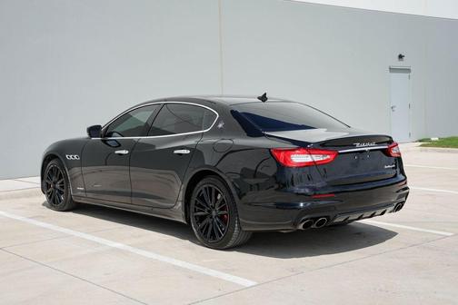 Black 2019 Maserati Quattroporte S GranSport