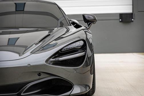 2019 McLaren 720S Base