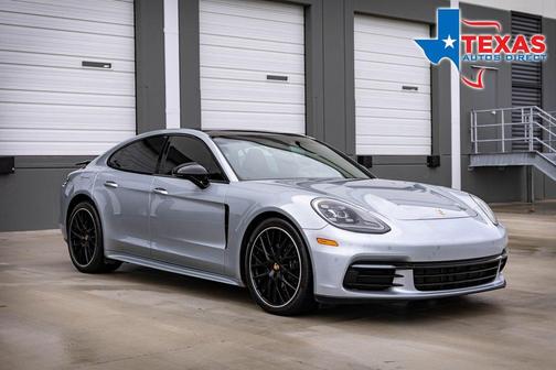 2020 Porsche Panamera 4