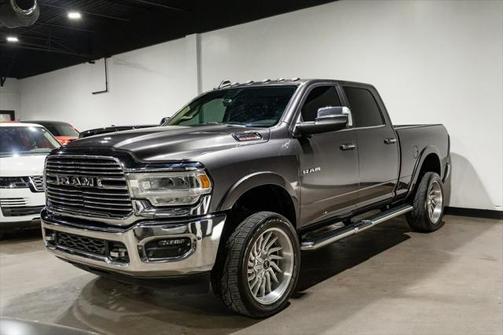 2019 RAM 2500 Laramie Crew Cab 4x4 6'4' Box