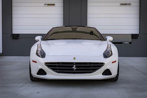 2016 Ferrari California T