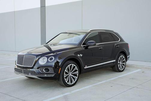 Black 2018 Bentley Bentayga W12 Signature