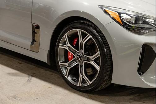 2019 Kia Stinger GT2