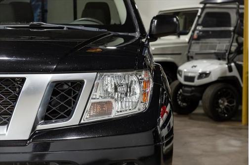 2020 Nissan Frontier SV