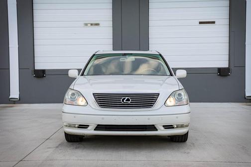 2005 Lexus LS 430 Base