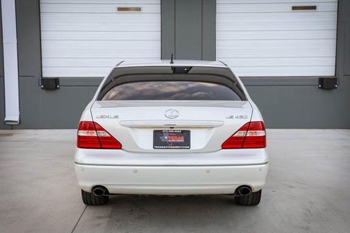2005 Lexus LS 430 Base
