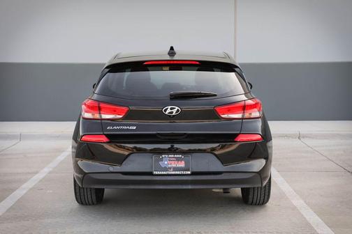 2018 Hyundai Elantra GT Base