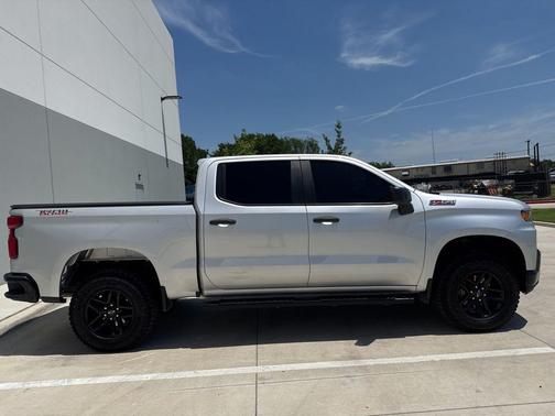 Silver Ice Metallic 2021 Chevrolet Silverado 1500 Custom Trail Boss