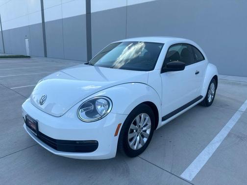 Pure White 2015 Volkswagen Beetle 1.8T