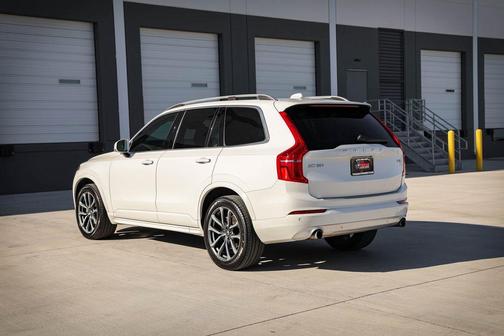 2019 Volvo XC90 T5 Momentum