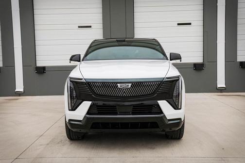 2025 Cadillac Escalade IQ Sport 2