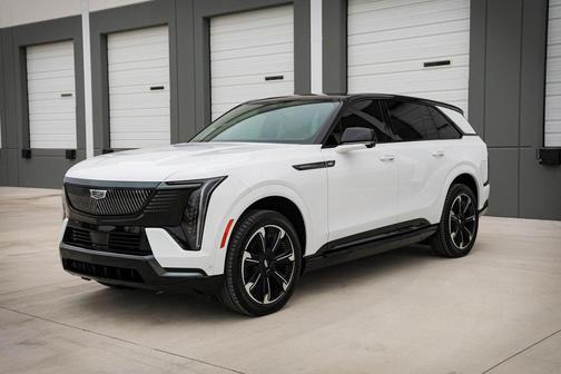 2025 Cadillac Escalade IQ Sport 2