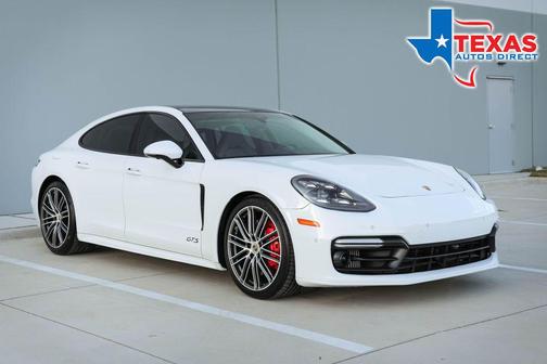2019 Porsche Panamera GTS