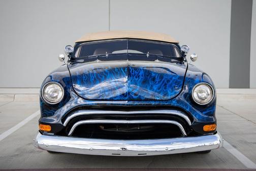 Custom PPG Deep Blue / Black with Electric Blue Gh 1950 Ford Custom Base