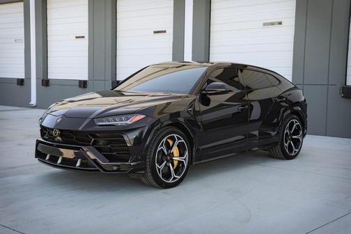 2019 Lamborghini Urus Base