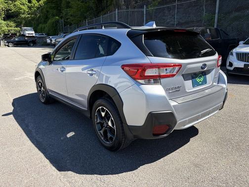 Ice Silver Metallic 2019 Subaru Crosstrek 2.0i Premium