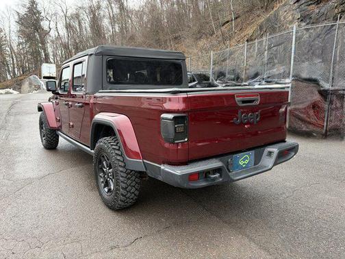 2021 Jeep Gladiator Willys 4x4