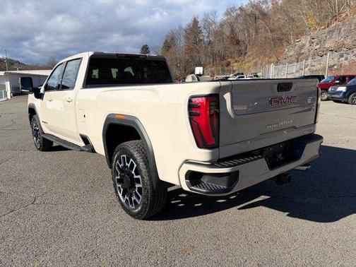 2026 GMC Sierra 2500 AT4