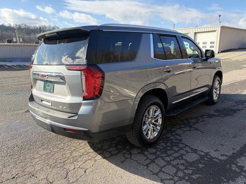 2021 GMC Yukon SLT