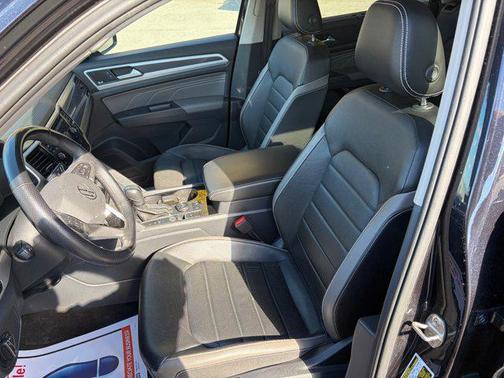 2023 Volkswagen Atlas 3.6L SEL Premium