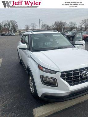 2020 Hyundai VENUE SEL