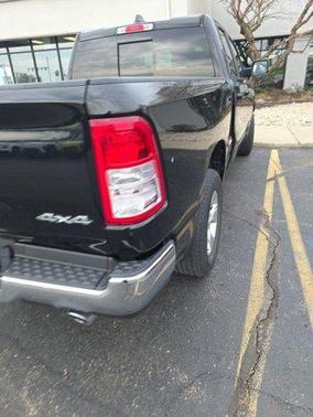 Diamond Black Crystal Pearlcoat 2021 RAM 1500 Big Horn/Lone Star