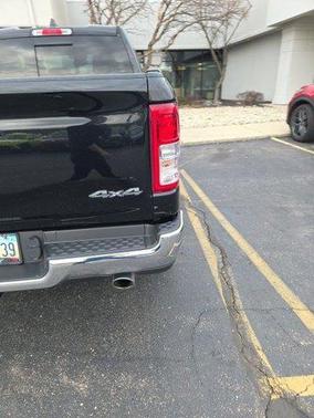 Diamond Black Crystal Pearlcoat 2021 RAM 1500 Big Horn/Lone Star