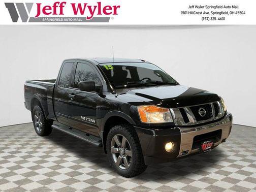 2015 Nissan Titan SV