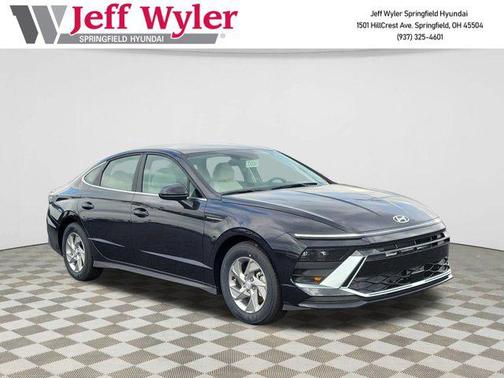 2025 Hyundai SONATA SE