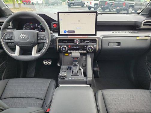 01l7 2026 Toyota Tacoma Hybrid TRD Sport