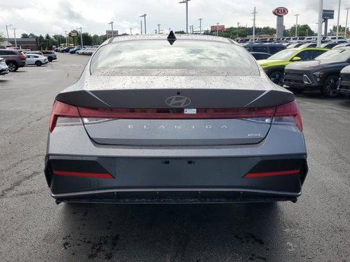 2025 Hyundai ELANTRA HEV Limited