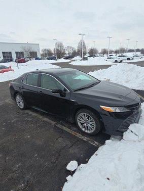 2020 Toyota Camry Hybrid XLE