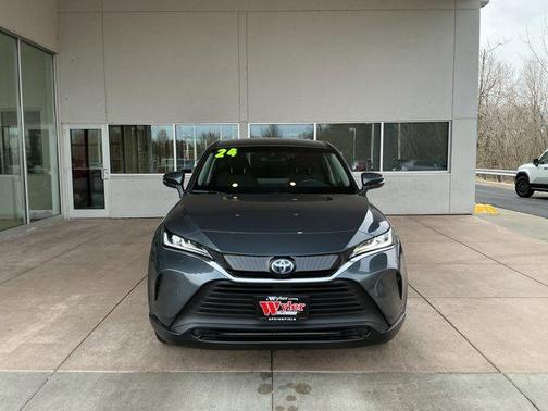 2024 Toyota Venza LE