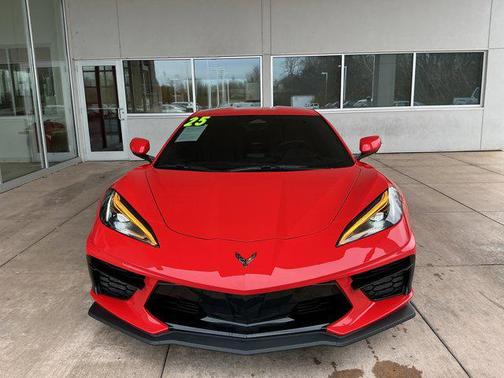 2025 Chevrolet Corvette Stingray w/1LT