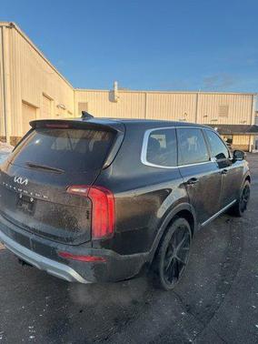 2022 Kia Telluride LX