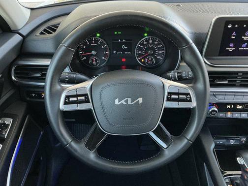 2022 Kia Telluride LX