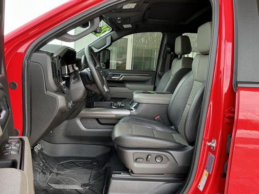 2025 Chevrolet Silverado 2500 4WD Crew Cab Standard Bed ZR2