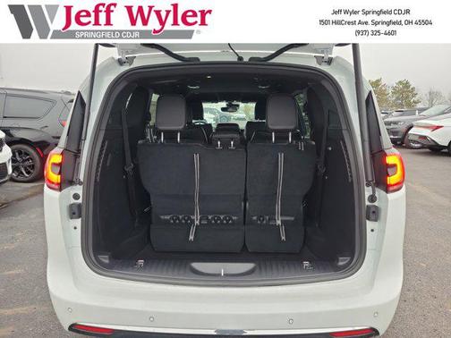 2026 Chrysler Pacifica L