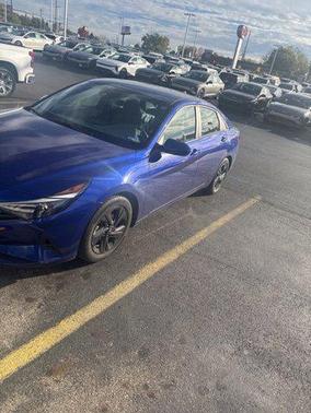 2022 Hyundai ELANTRA SEL