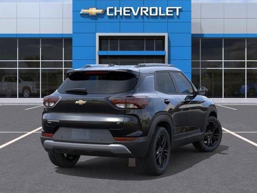 Mosaic Black Metallic 2026 Chevrolet Trailblazer LT