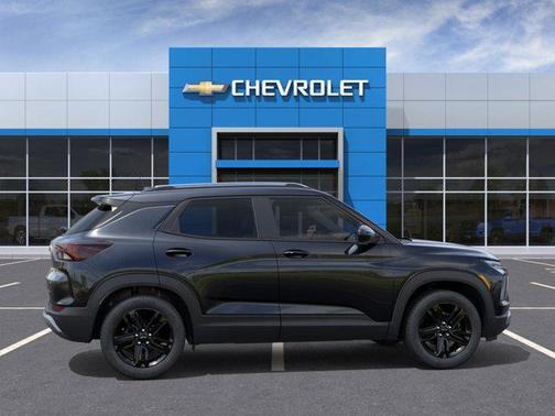 Mosaic Black Metallic 2026 Chevrolet Trailblazer LT