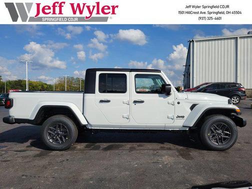 2025 Jeep Gladiator Sport S