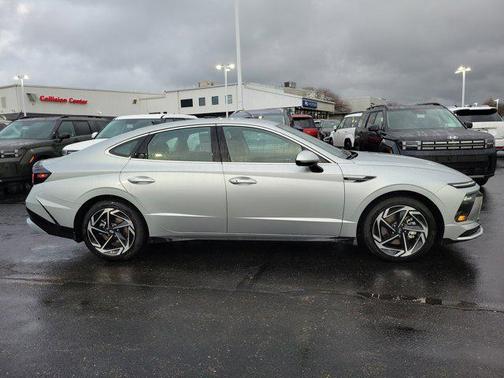 2026 Hyundai SONATA SEL