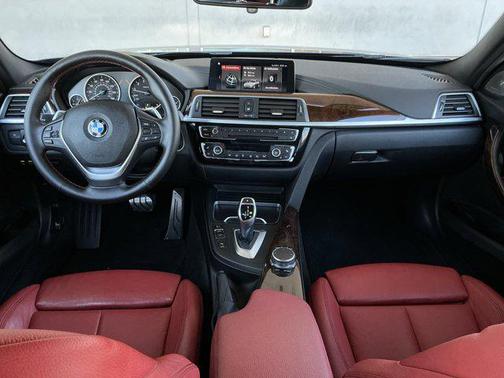 2018 BMW 330 xDrive