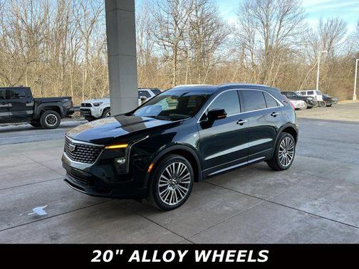 2025 Cadillac XT4 Premium Luxury