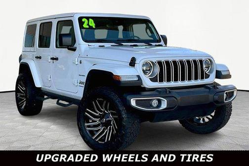 Bright White Clearcoat 2024 Jeep Wrangler 4-Door Sahara 4x4