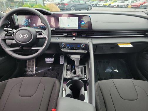2025 Hyundai ELANTRA HEV SEL Sport