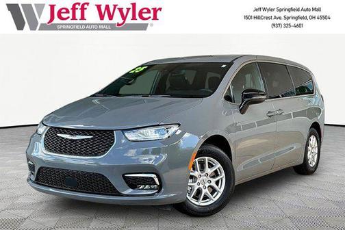 Ceramic Gray Clearcoat 2025 Chrysler Pacifica L