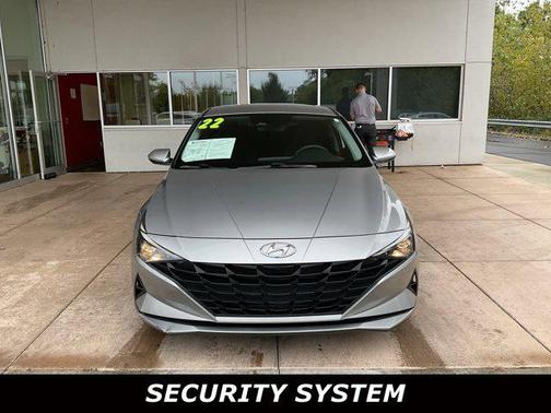 2022 Hyundai ELANTRA SEL